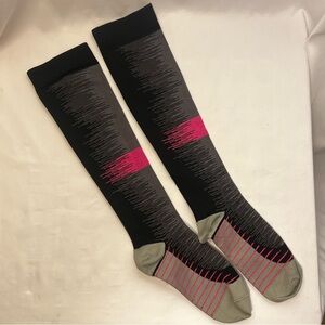 Outfmvch Knee High Compression Socks Pink Support NWOT